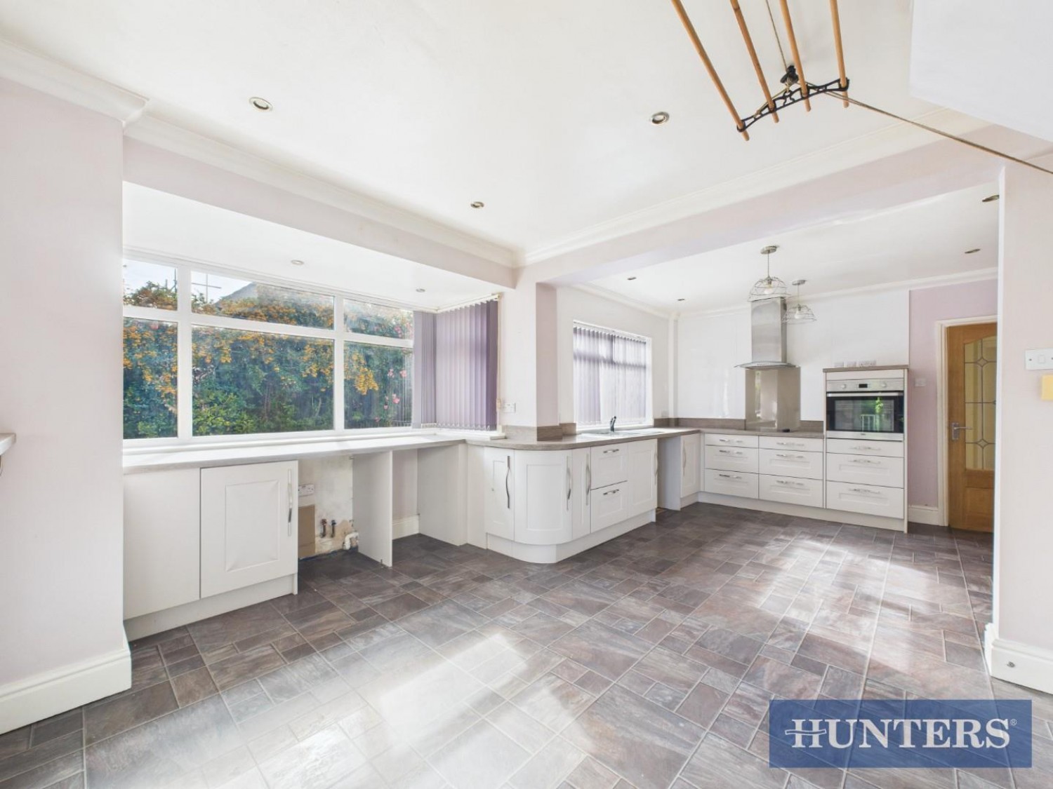 Beverley Road, Dunswell, Hull, HU6 0AD