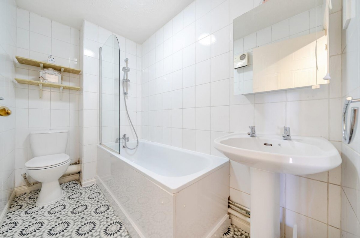 Rossetti Road, London, SE16 3EZ