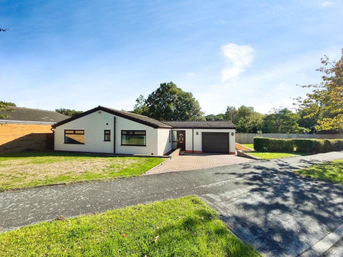 Fairways Drive, Little Sutton