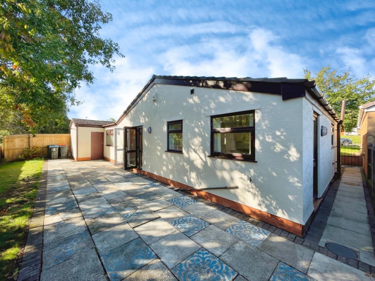 Fairways Drive, Little Sutton