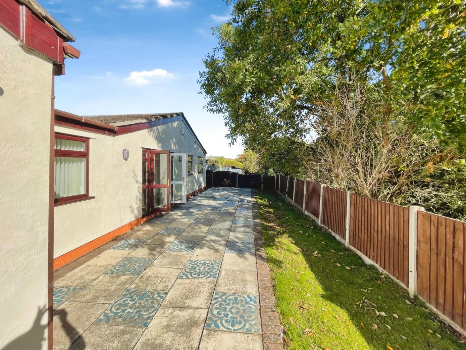 Fairways Drive, Little Sutton