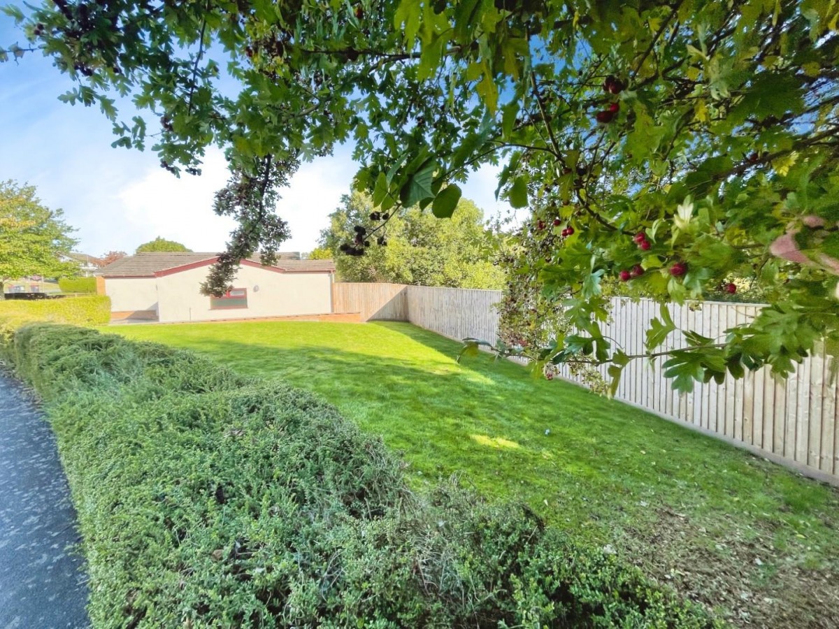 Fairways Drive, Little Sutton