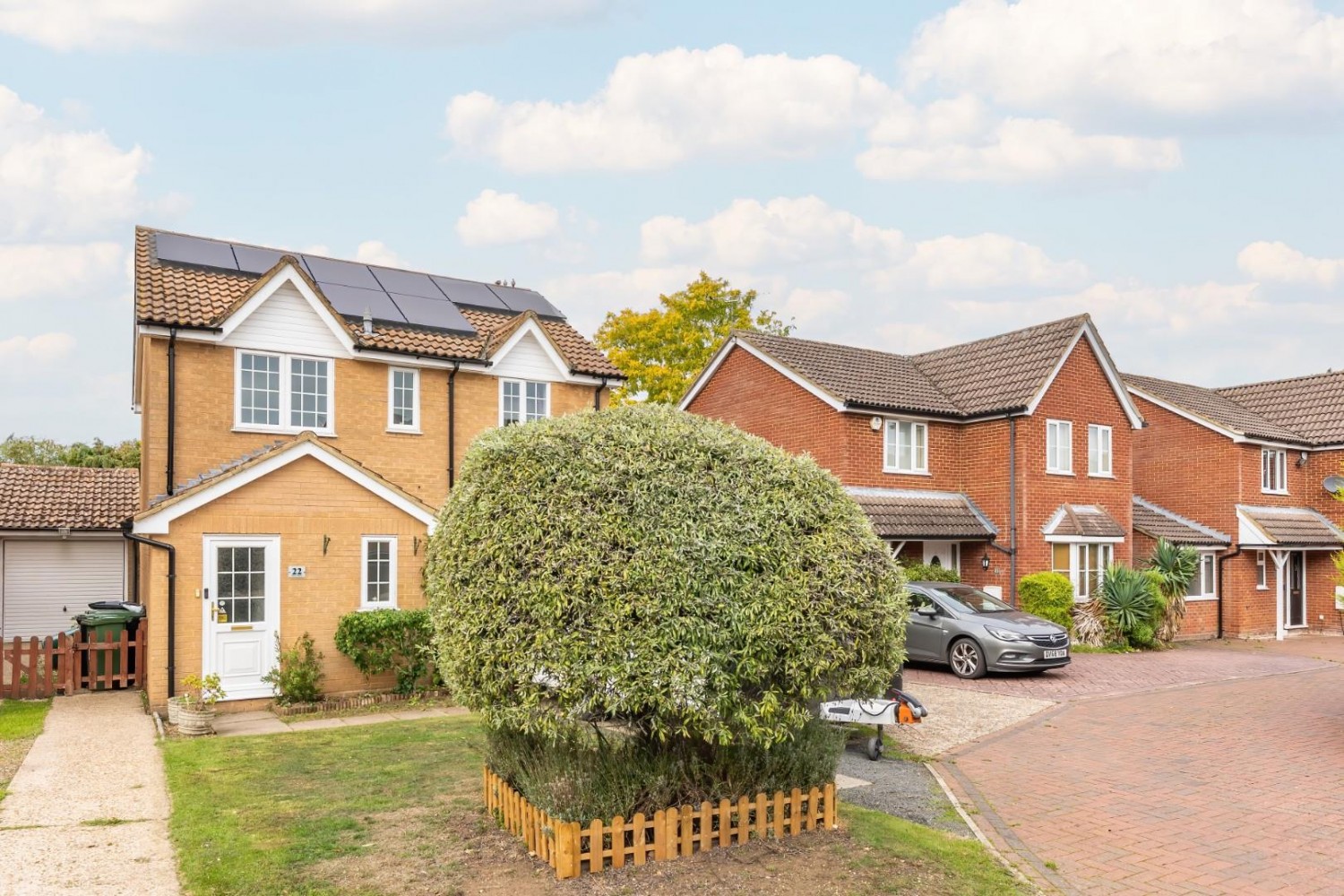 Truro Gardens, Flitwick