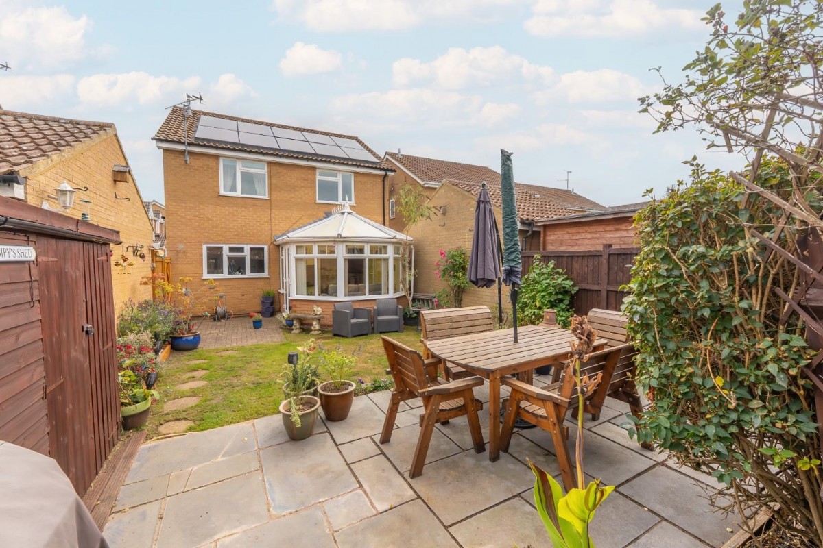 Truro Gardens, Flitwick