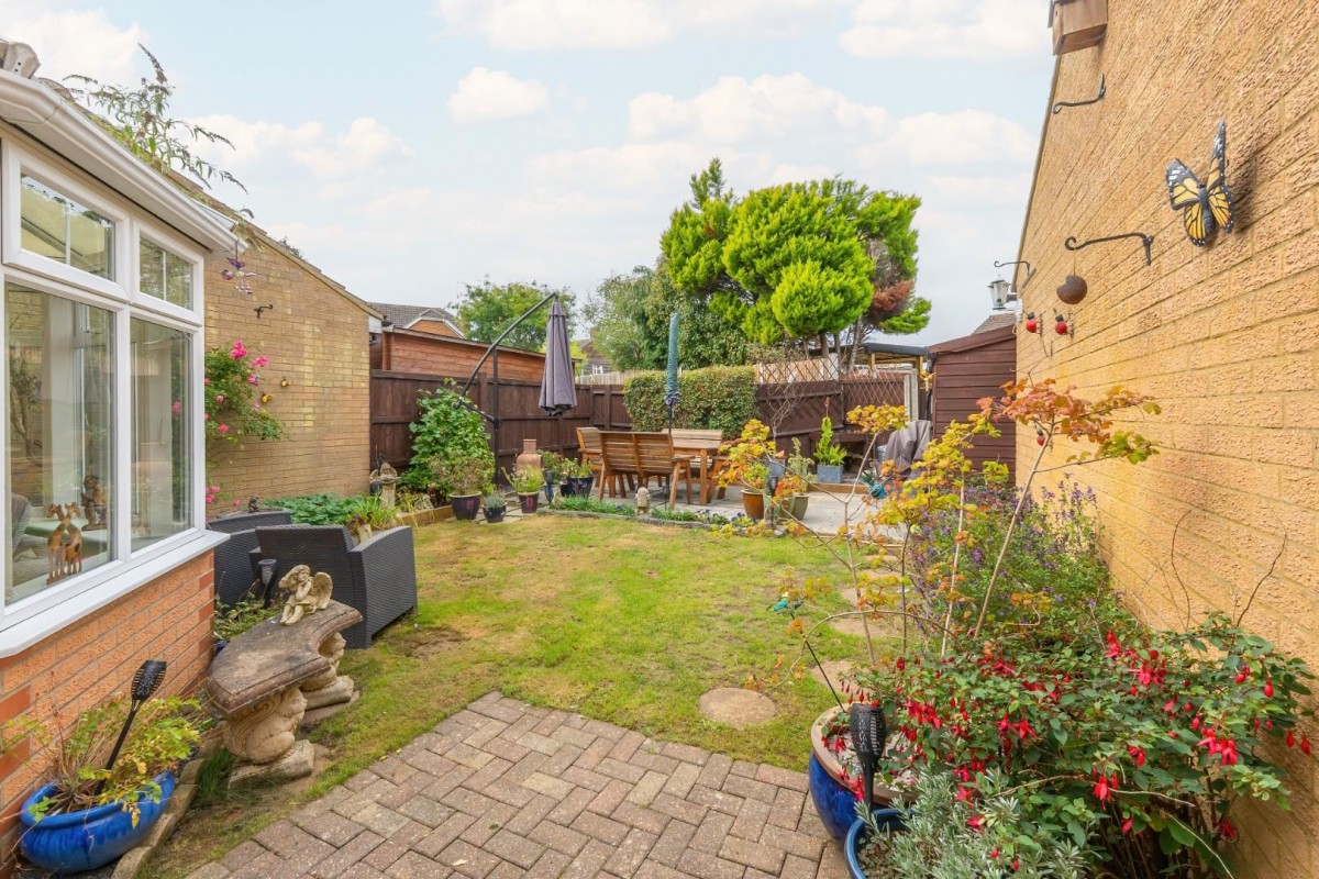 Truro Gardens, Flitwick