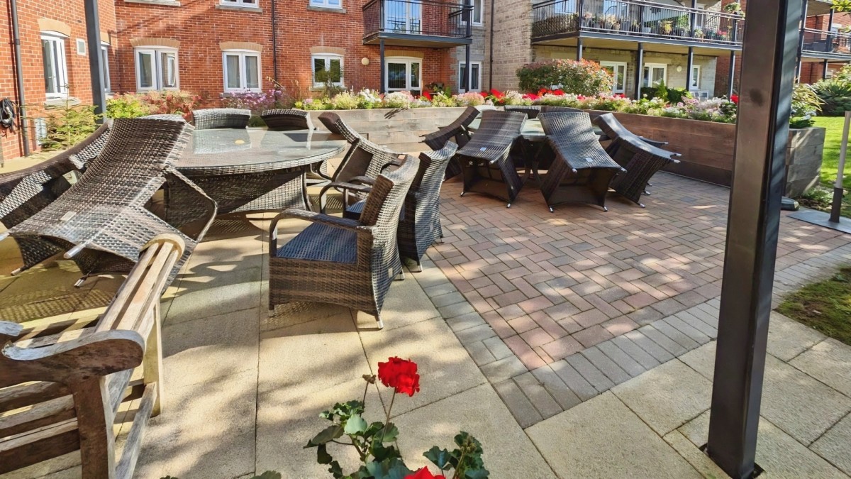 Blue Cedar Close, Yate, Bristol