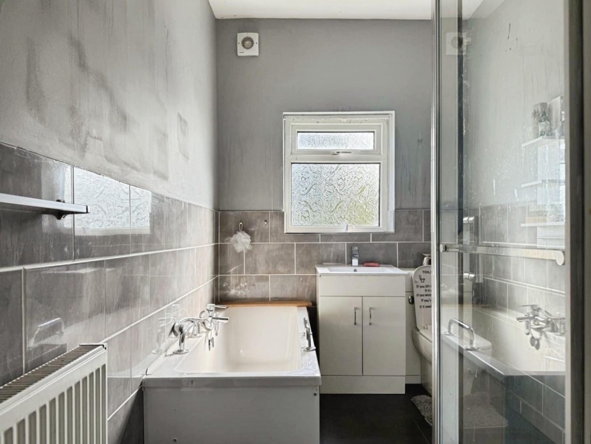 Warrington Road, Leigh