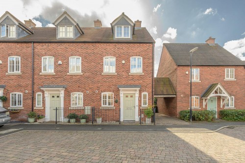 Stanham Close, Wombourne, WV5 9JL