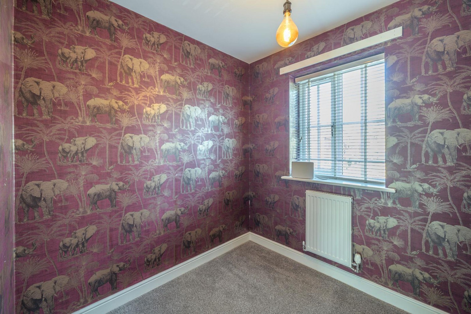 Stanham Close, Wombourne, WV5 9JL