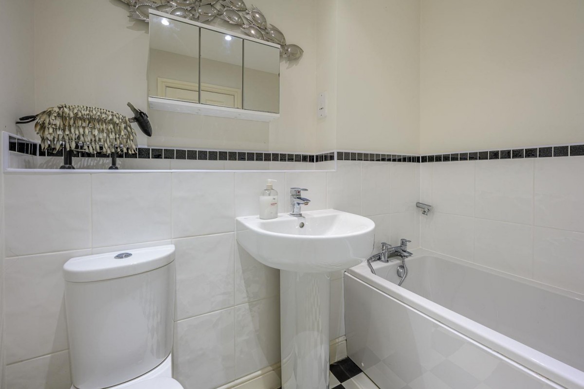 Stanham Close, Wombourne, WV5 9JL