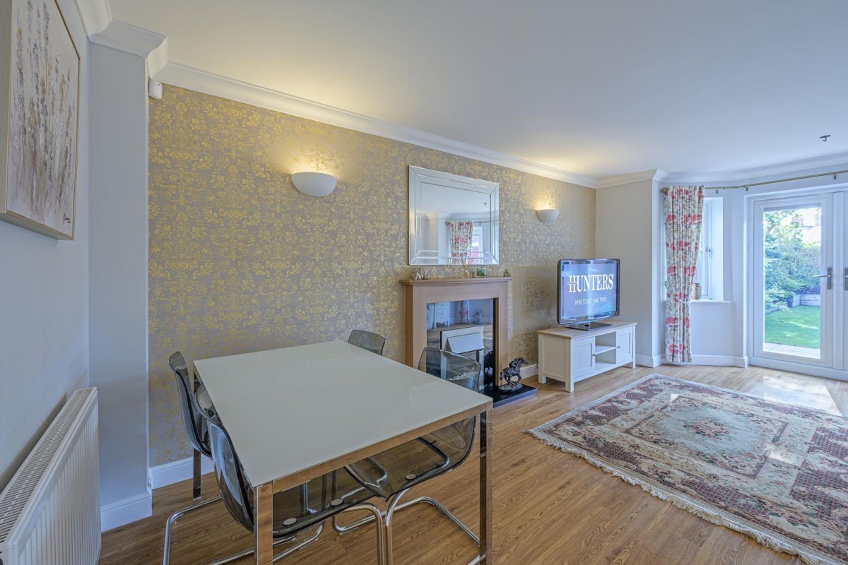 Stanham Close, Wombourne, WV5 9JL