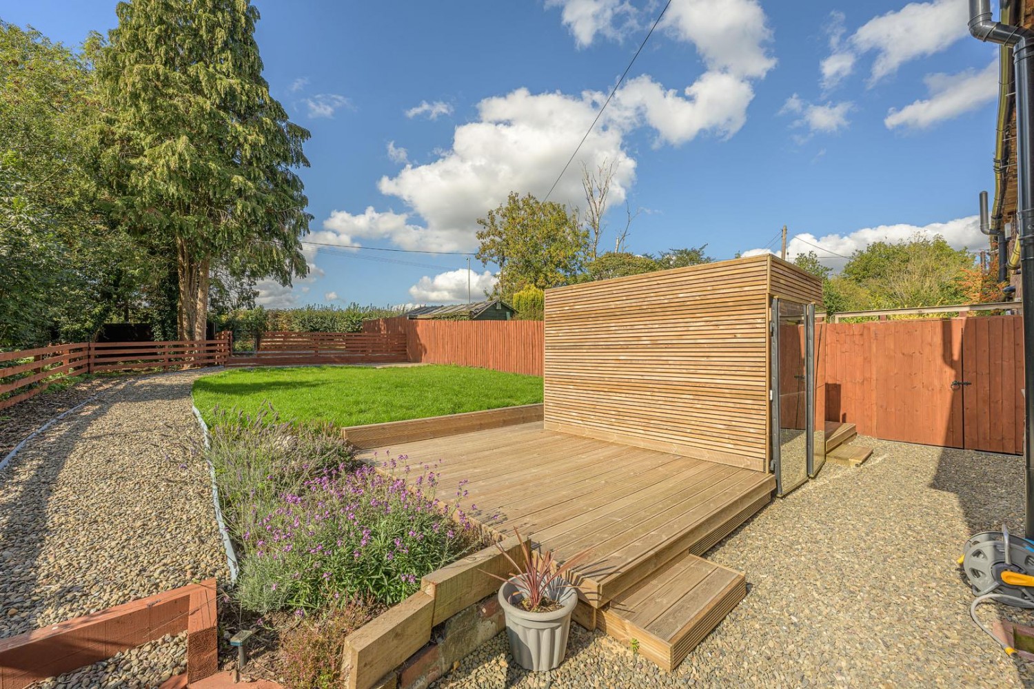 Chester Road, Enville, Stourbridge, DY7 5HN