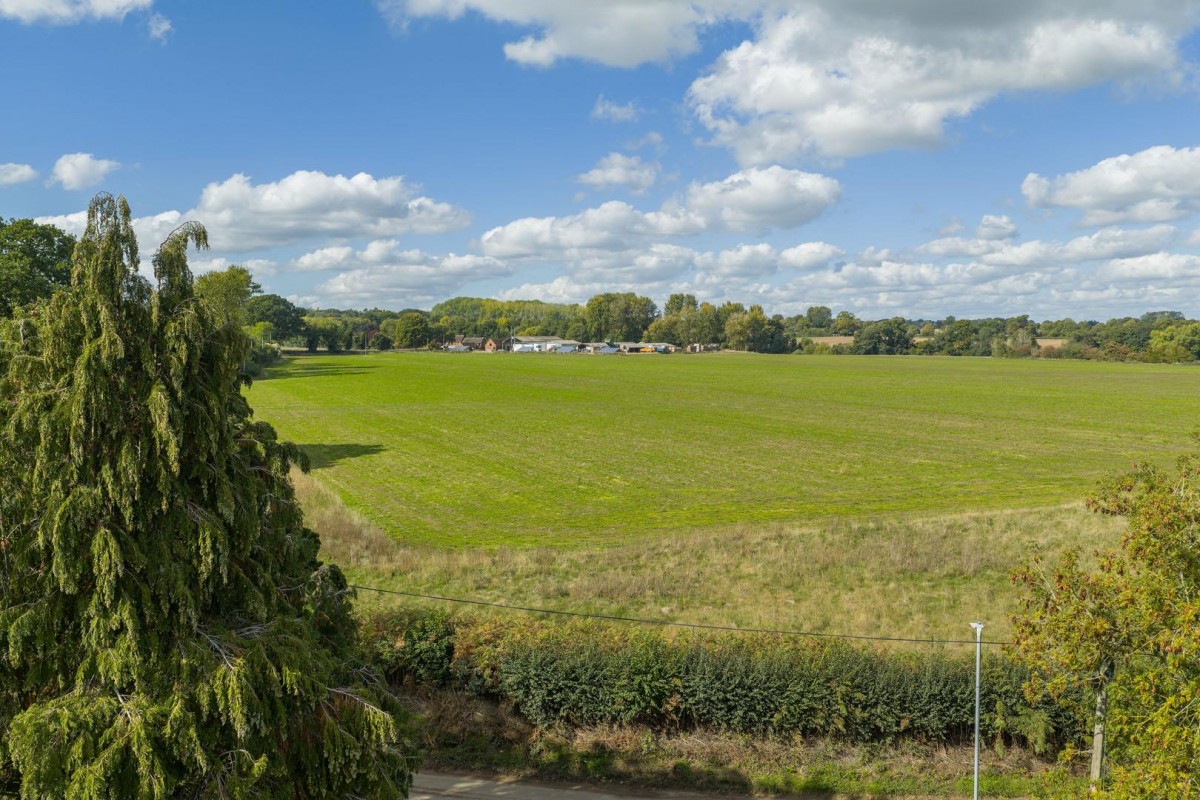 Chester Road, Enville, Stourbridge, DY7 5HN