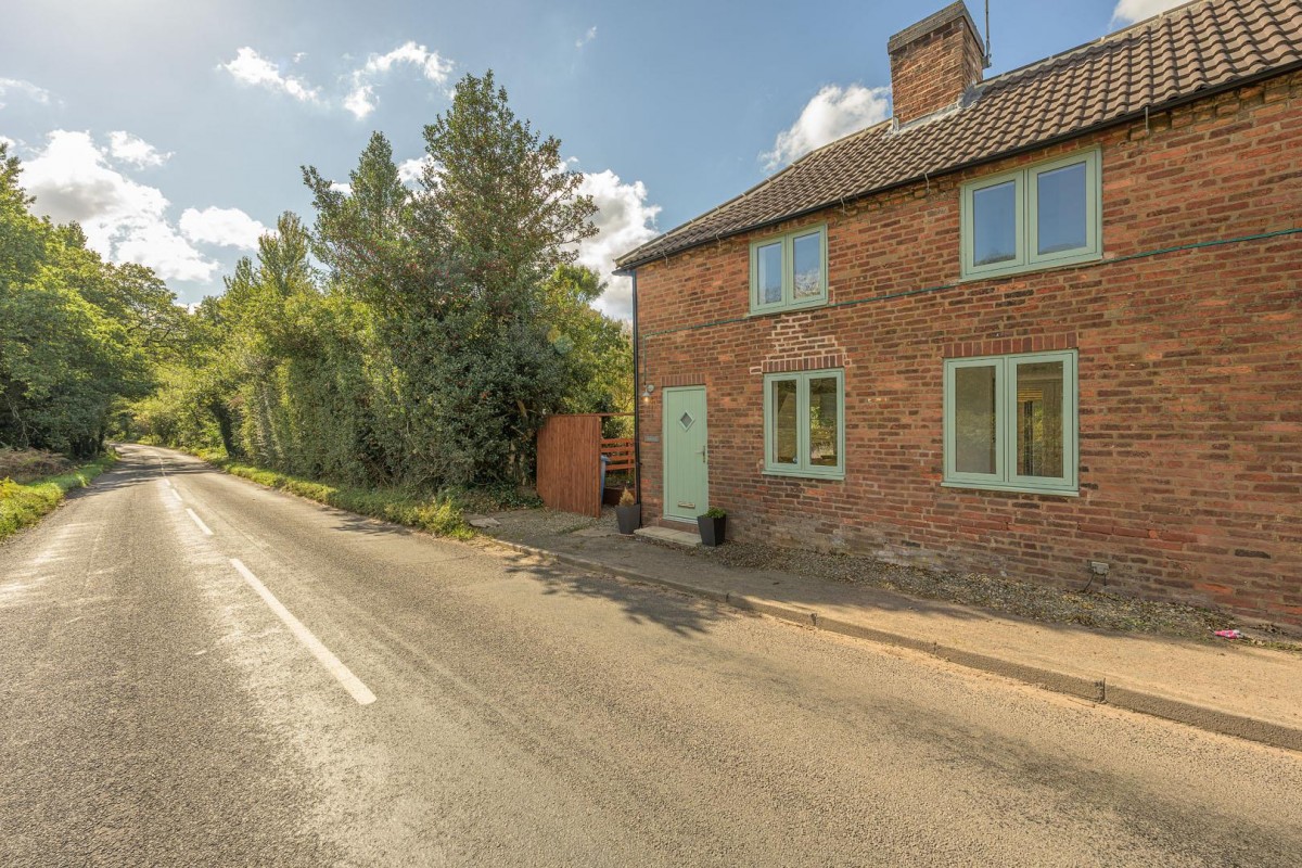 Chester Road, Enville, Stourbridge, DY7 5HN