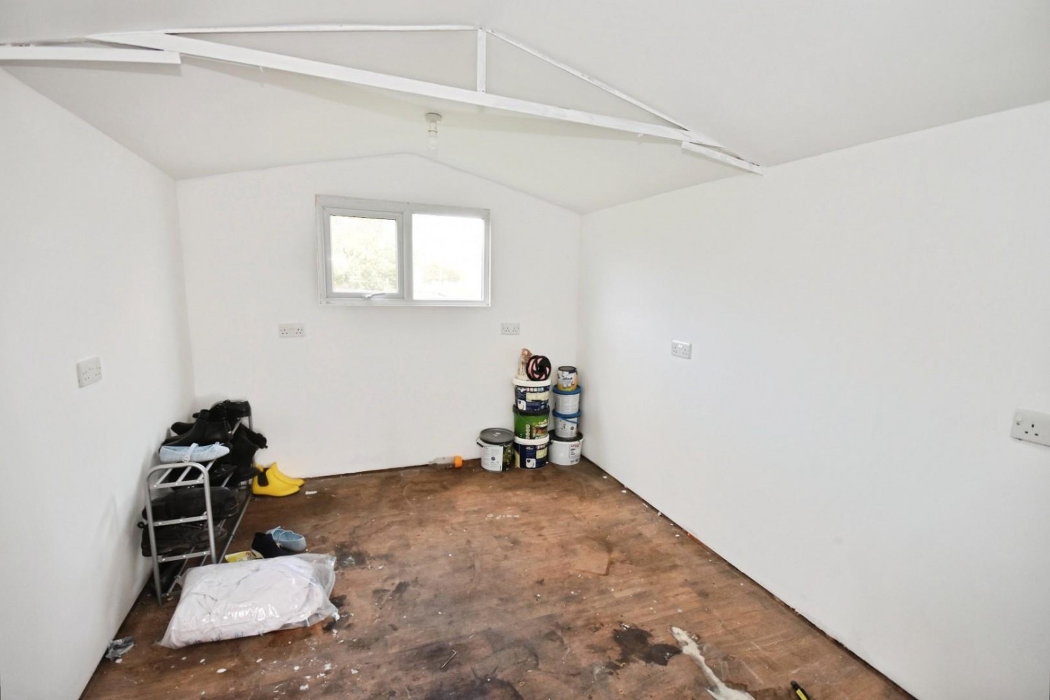 Hucknall Avenue, Ashgate, Chesterfield, S40 4BZ