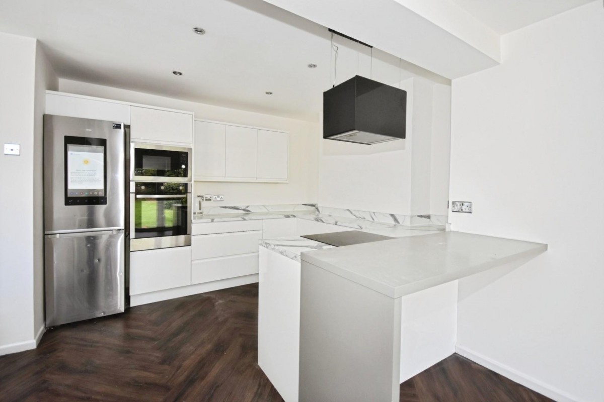 Hucknall Avenue, Ashgate, Chesterfield, S40 4BZ