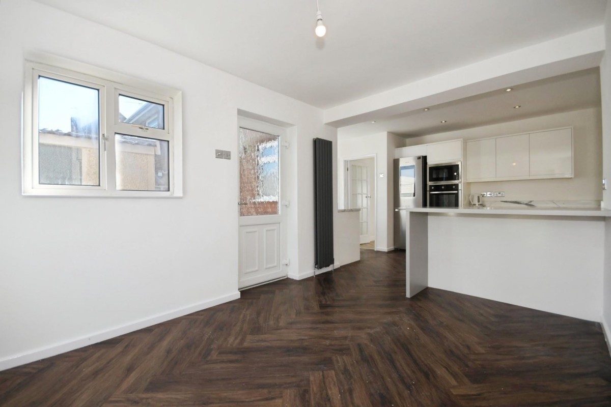 Hucknall Avenue, Ashgate, Chesterfield, S40 4BZ