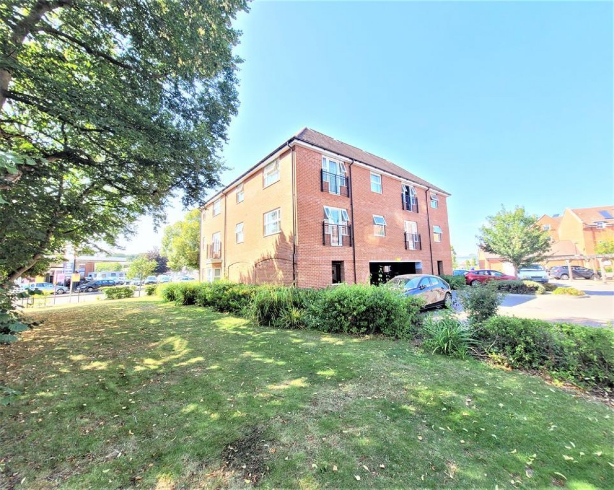 Ashville Way, Wokingham, Berkshire, RG41 2AT