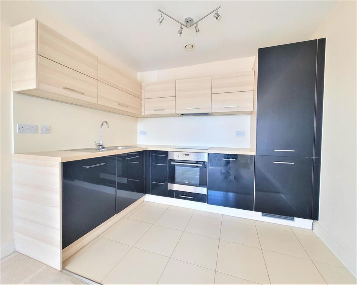 Ashville Way, Wokingham, Berkshire, RG41 2AT