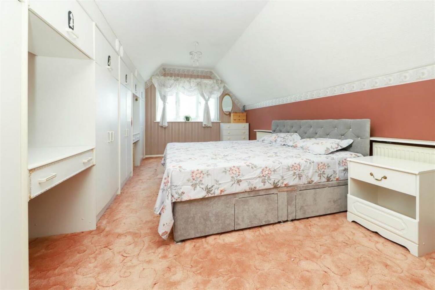 Copperfield Avenue, Hillingdon, UB8 3NX