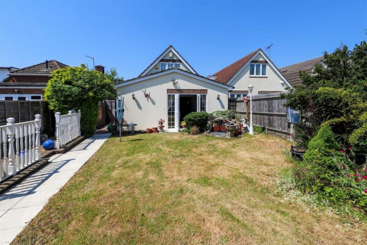 Copperfield Avenue, Hillingdon, UB8 3NX