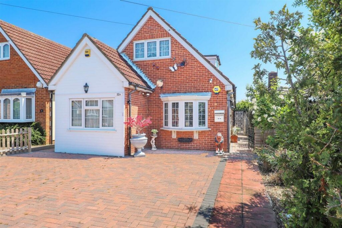 Copperfield Avenue, Hillingdon, UB8 3NX
