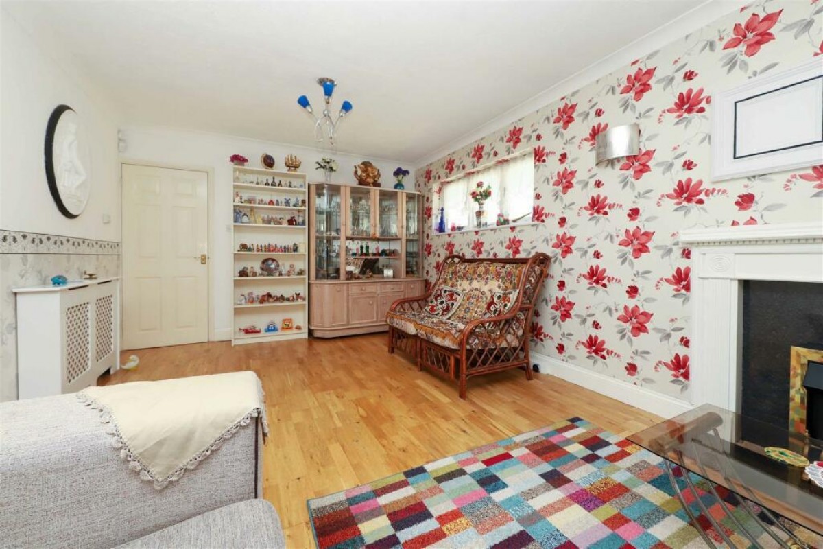 Copperfield Avenue, Hillingdon, UB8 3NX