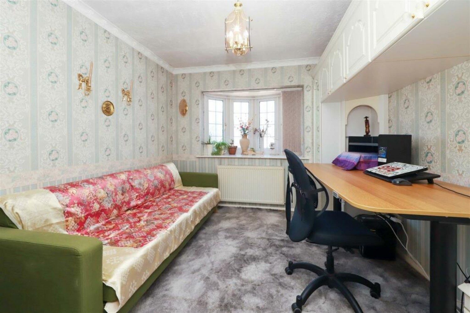 Copperfield Avenue, Hillingdon, UB8 3NX