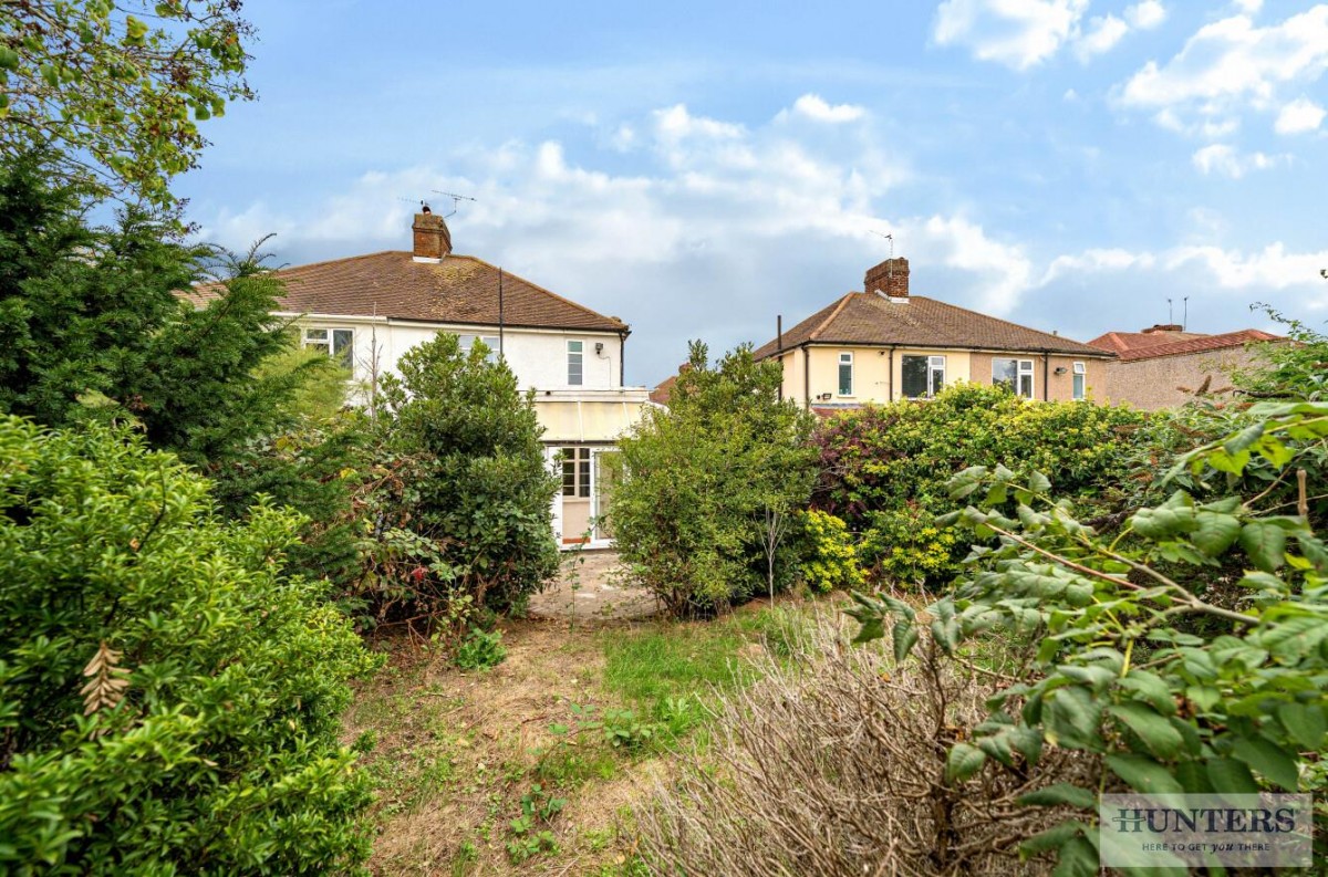 Iris Crescent, Bexleyheath, Kent, DA7 5QB