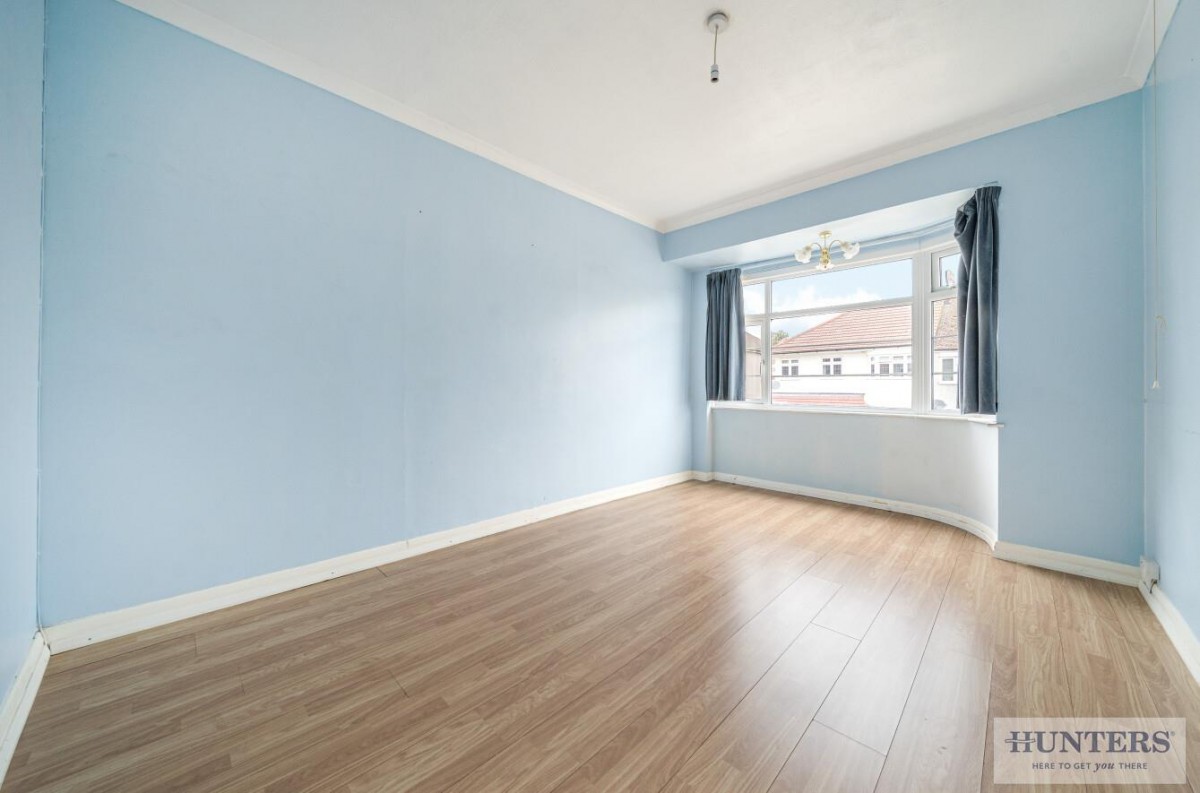 Iris Crescent, Bexleyheath, Kent, DA7 5QB