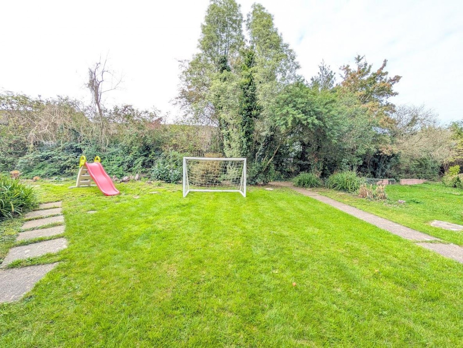 Regents Close, Thornbury, Bristol