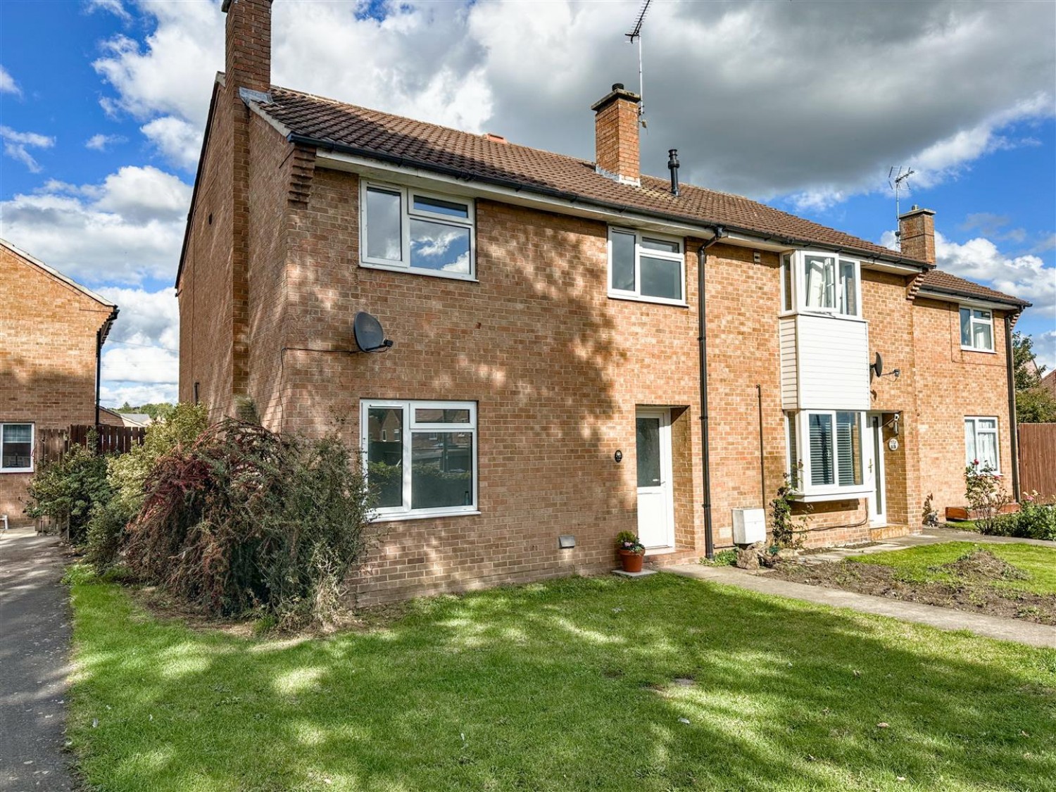 Crabmill Close, Easingwold, York, YO61 3BX