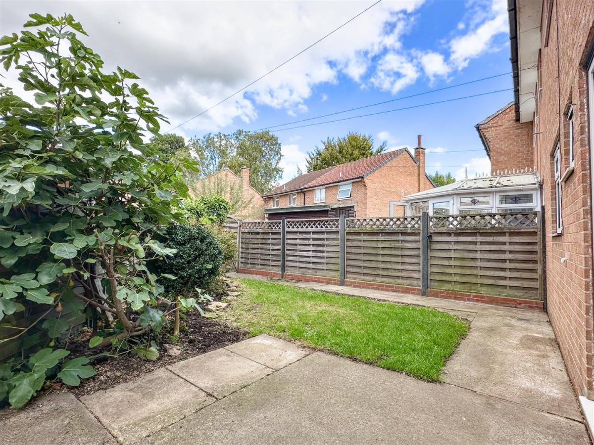 Crabmill Close, Easingwold, York, YO61 3BX