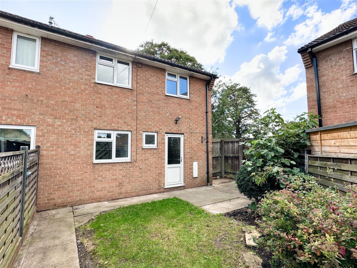 Crabmill Close, Easingwold, York, YO61 3BX
