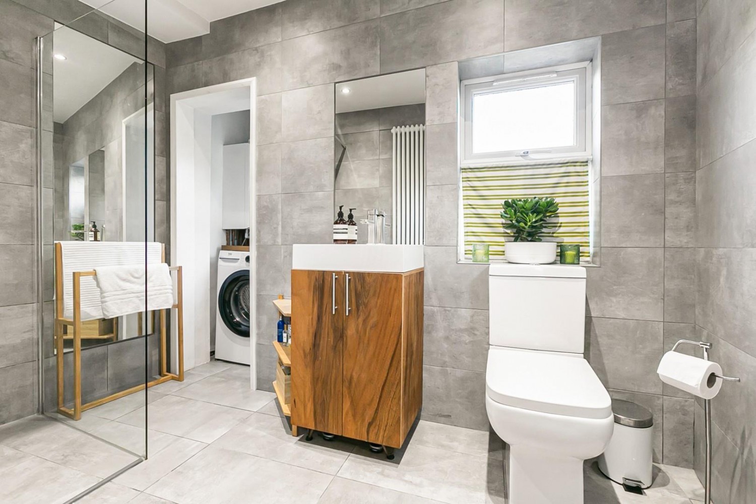 Hayday Road, Canning Town, London, E16 4AS