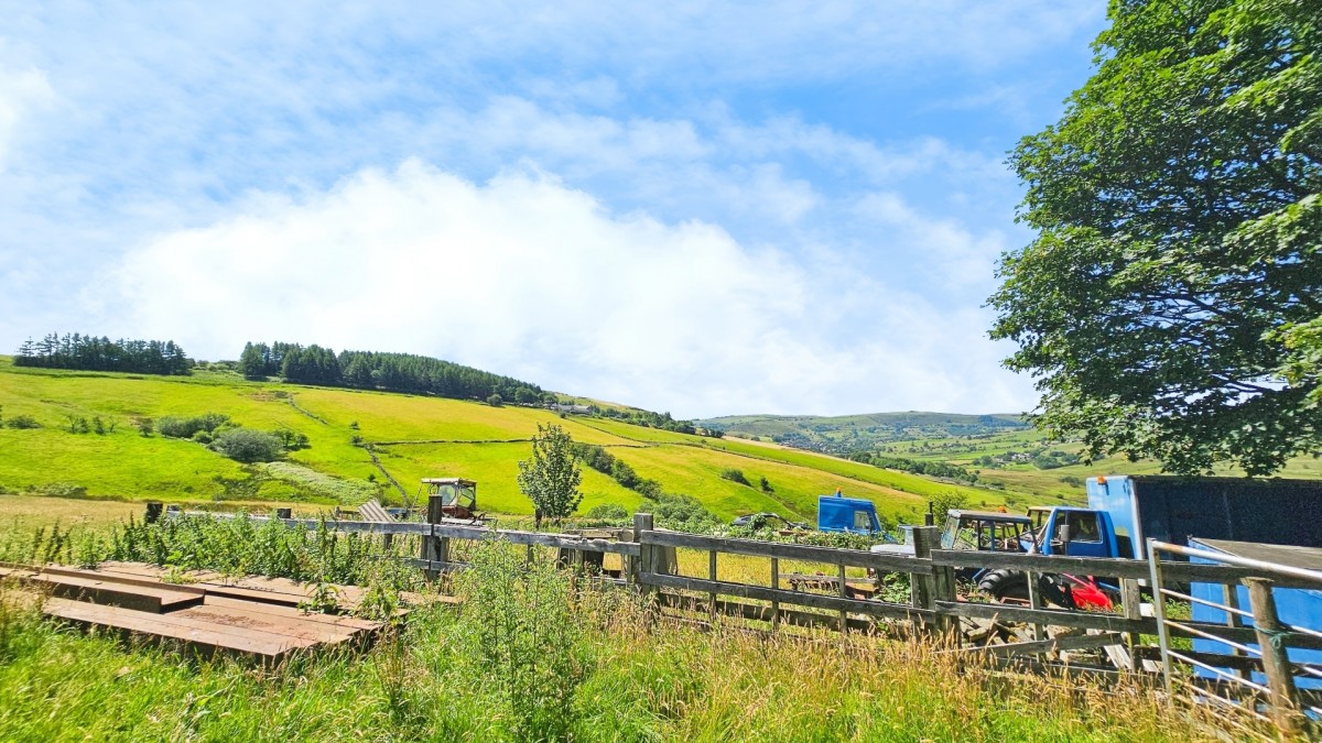 Higher Castleshaw Farm, Delph, Saddleworth
