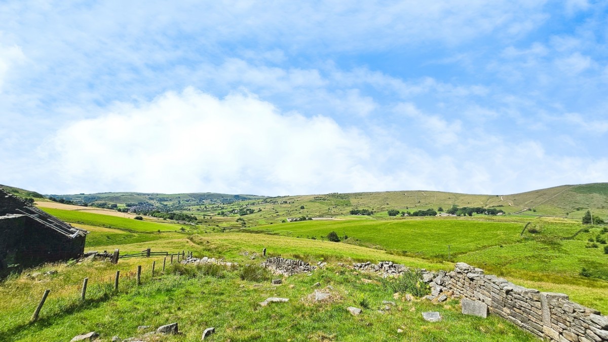 Higher Castleshaw Farm, Delph, Saddleworth