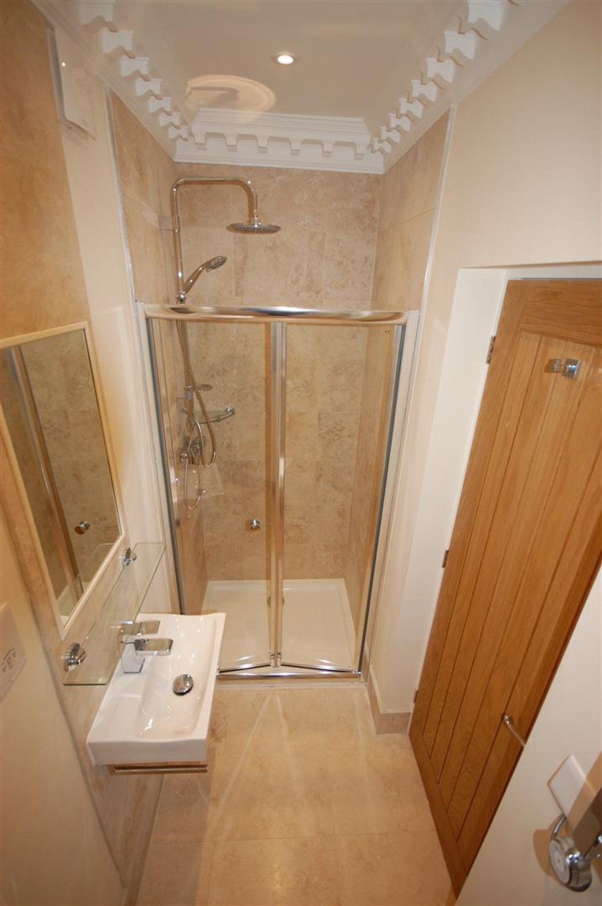 Castle Crescent, Reading