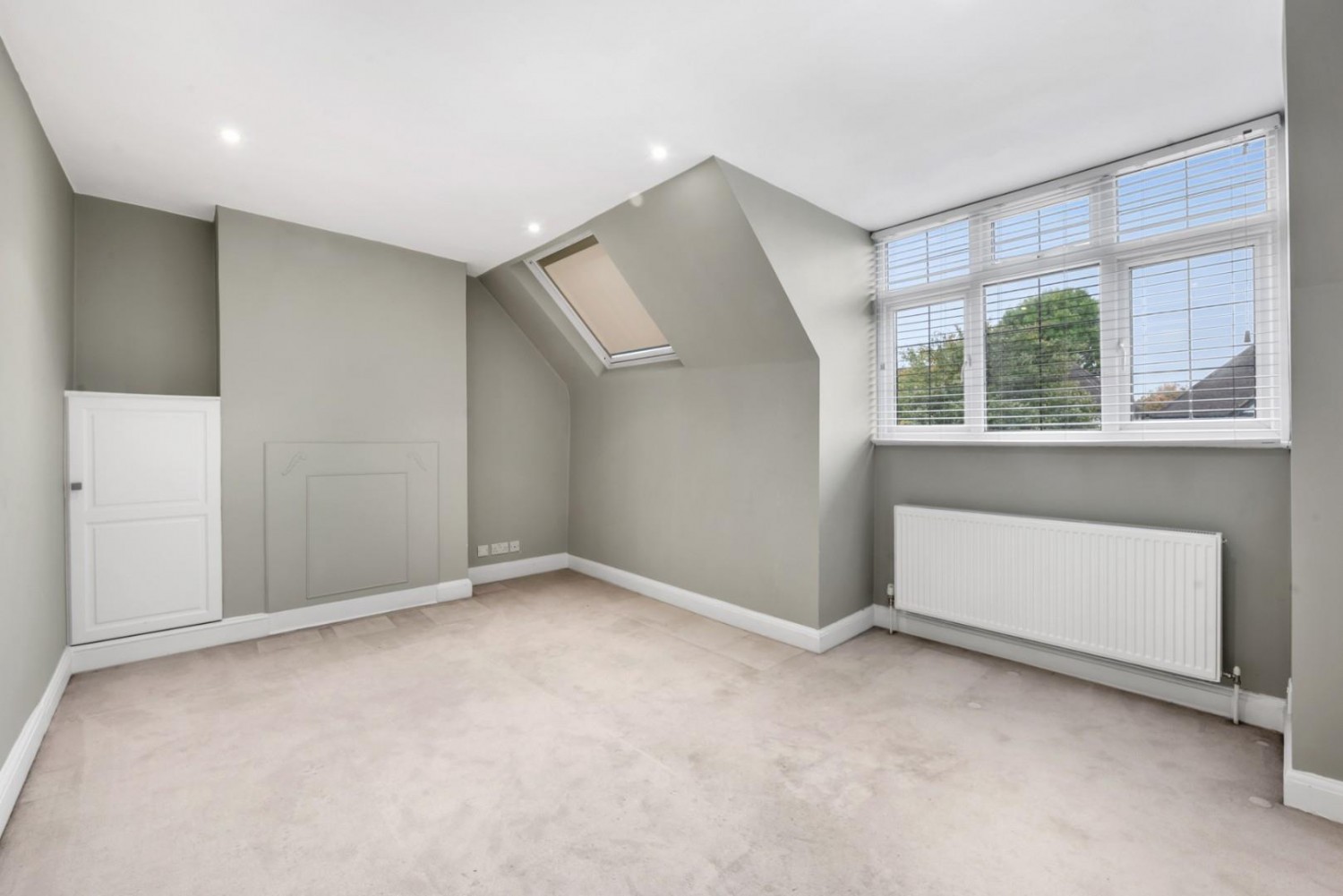 Sanderstead Ave, London, Childs Hill NW2