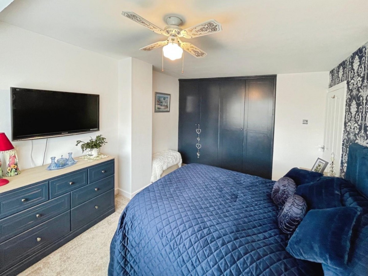 Seacombe Drive, Great Sutton, Ellesmere Port