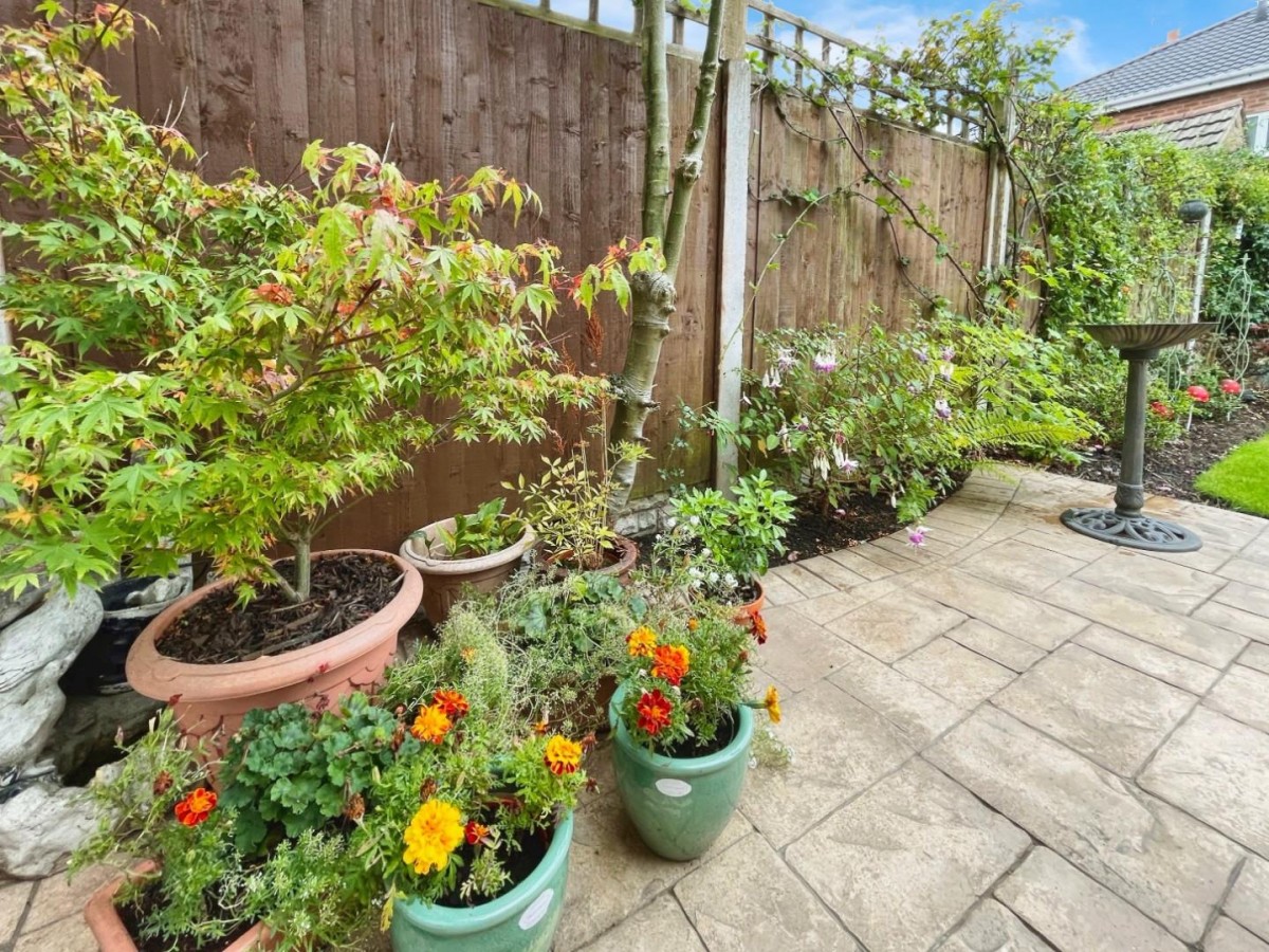Seacombe Drive, Great Sutton, Ellesmere Port
