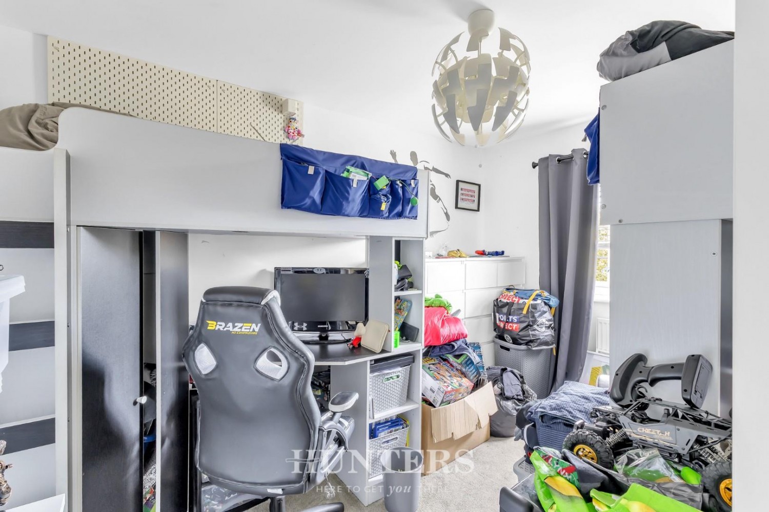 Harter Close, Middleton M24