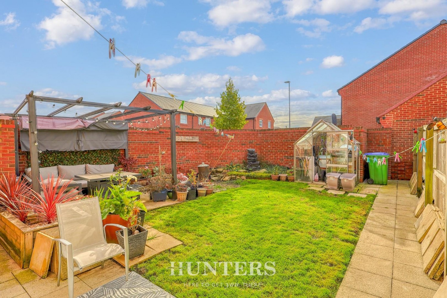 Harter Close, Middleton M24