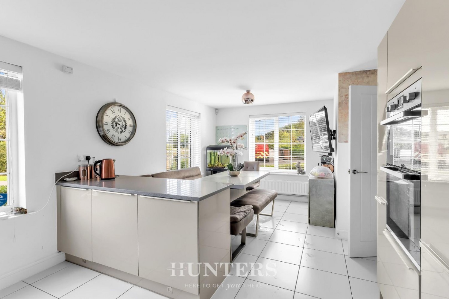 Harter Close, Middleton M24