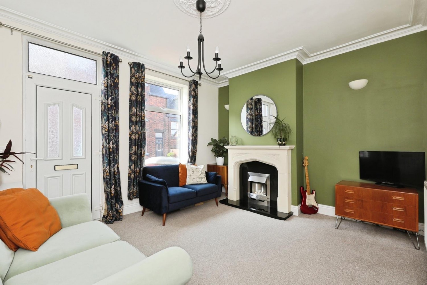 Woodbank Crescent, Meersbrook, Sheffield, S8 9EF