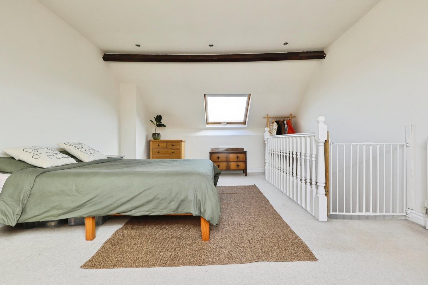 Woodbank Crescent, Meersbrook, Sheffield, S8 9EF