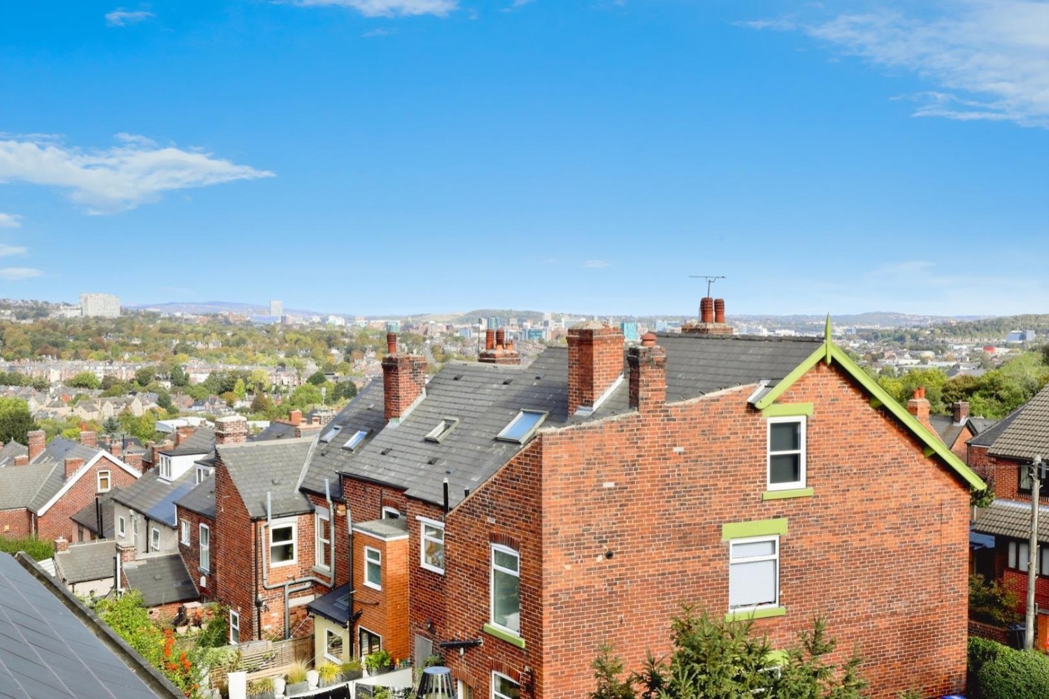 Woodbank Crescent, Meersbrook, Sheffield, S8 9EF