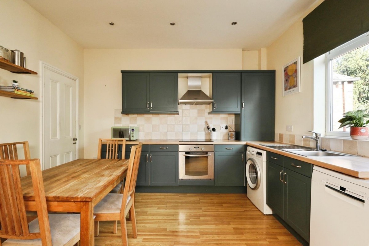 Woodbank Crescent, Meersbrook, Sheffield, S8 9EF