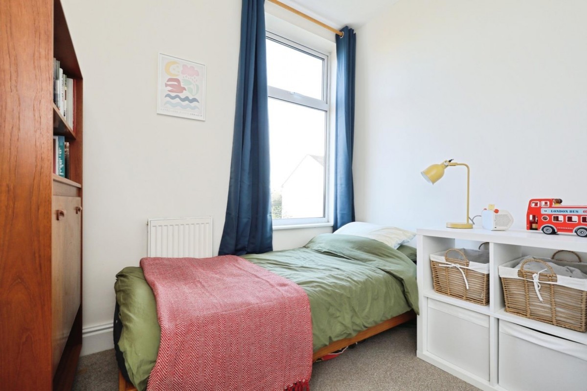 Woodbank Crescent, Meersbrook, Sheffield, S8 9EF