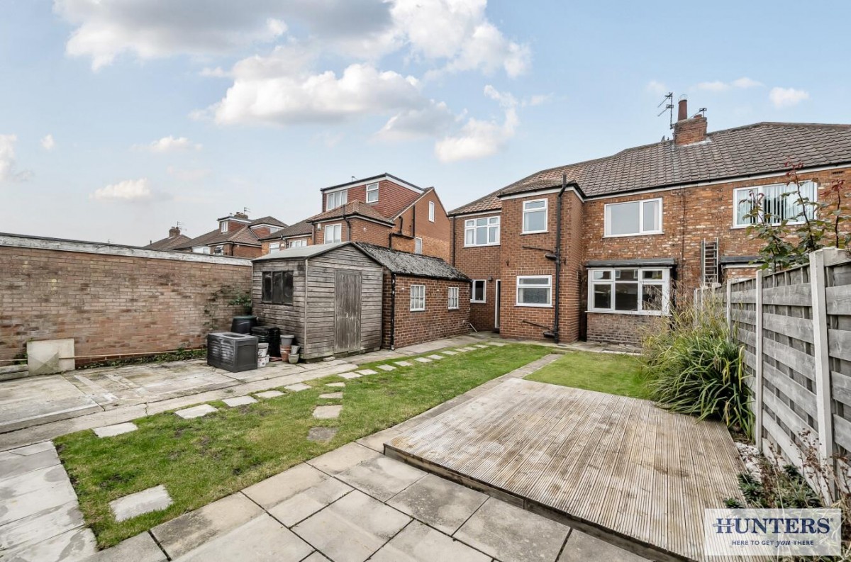 Whernside Avenue, York